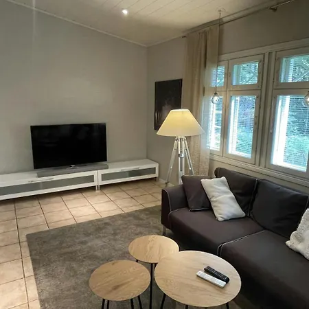 Spacious For 5 With Sauna Vaasa