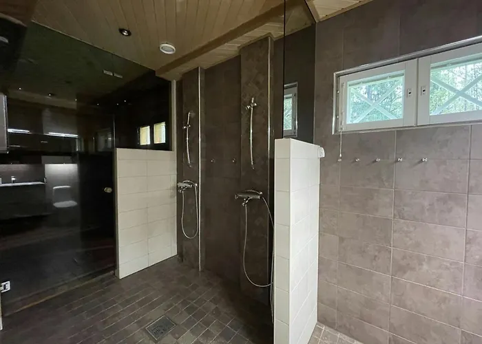 Spacious For 5 With Sauna Vaasa