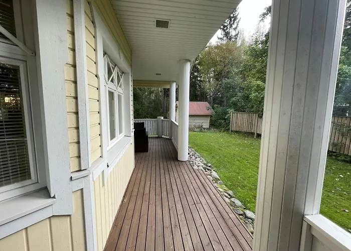 Spacious For 5 With Sauna * Vaasa